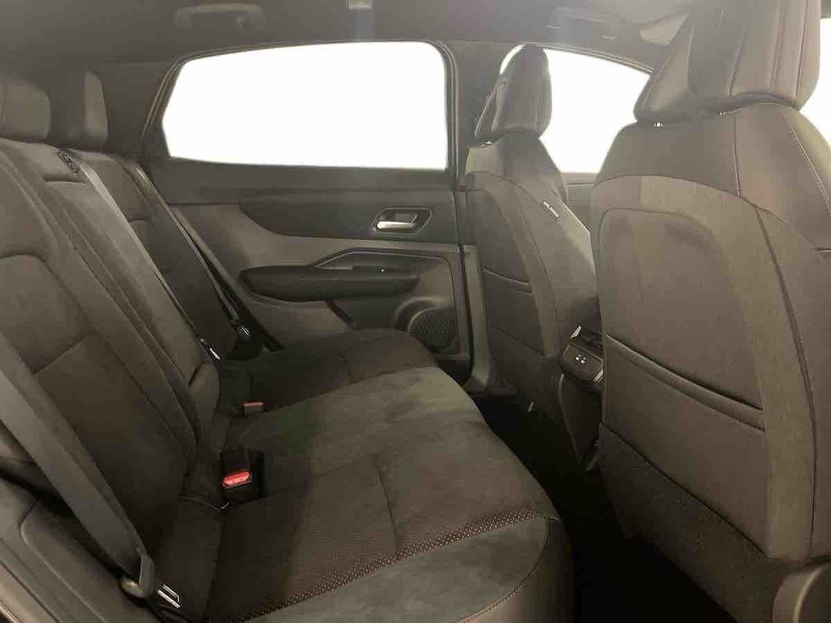 Sort Nissan Ariya fra 2026