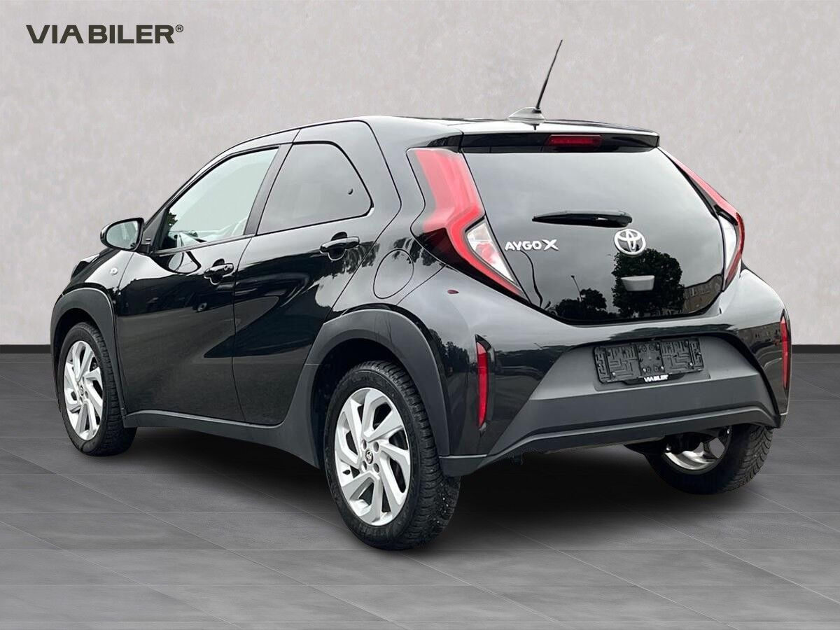 Sort Toyota Aygo X fra 2022