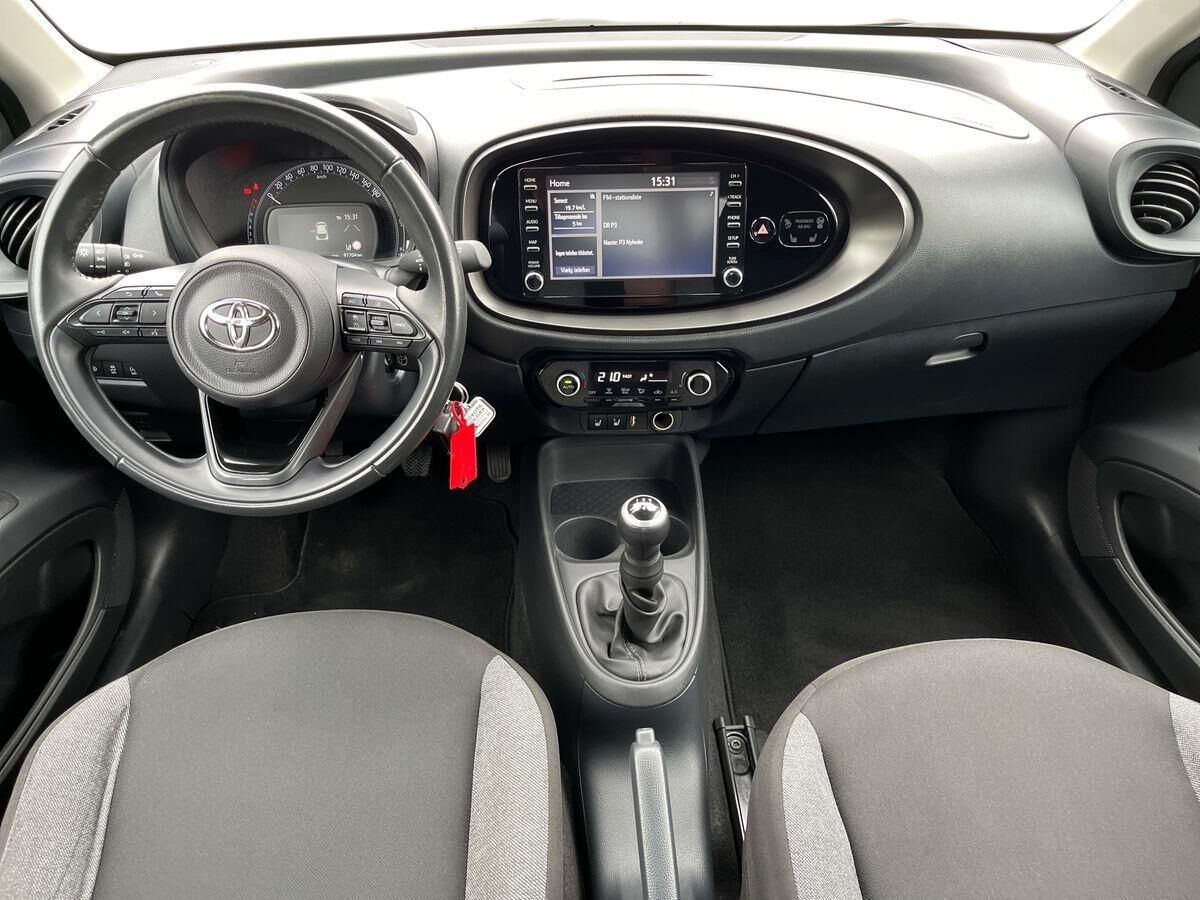 Sort Toyota Aygo X fra 2022