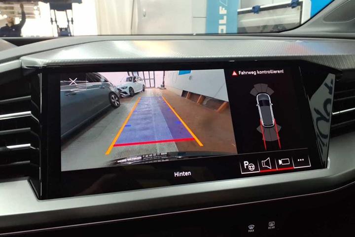 Sort Audi Q4 fra 2023