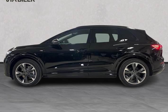 Sort Audi Q4 fra 2026