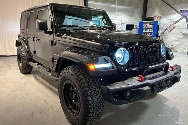Sort Jeep Wrangler fra 2019