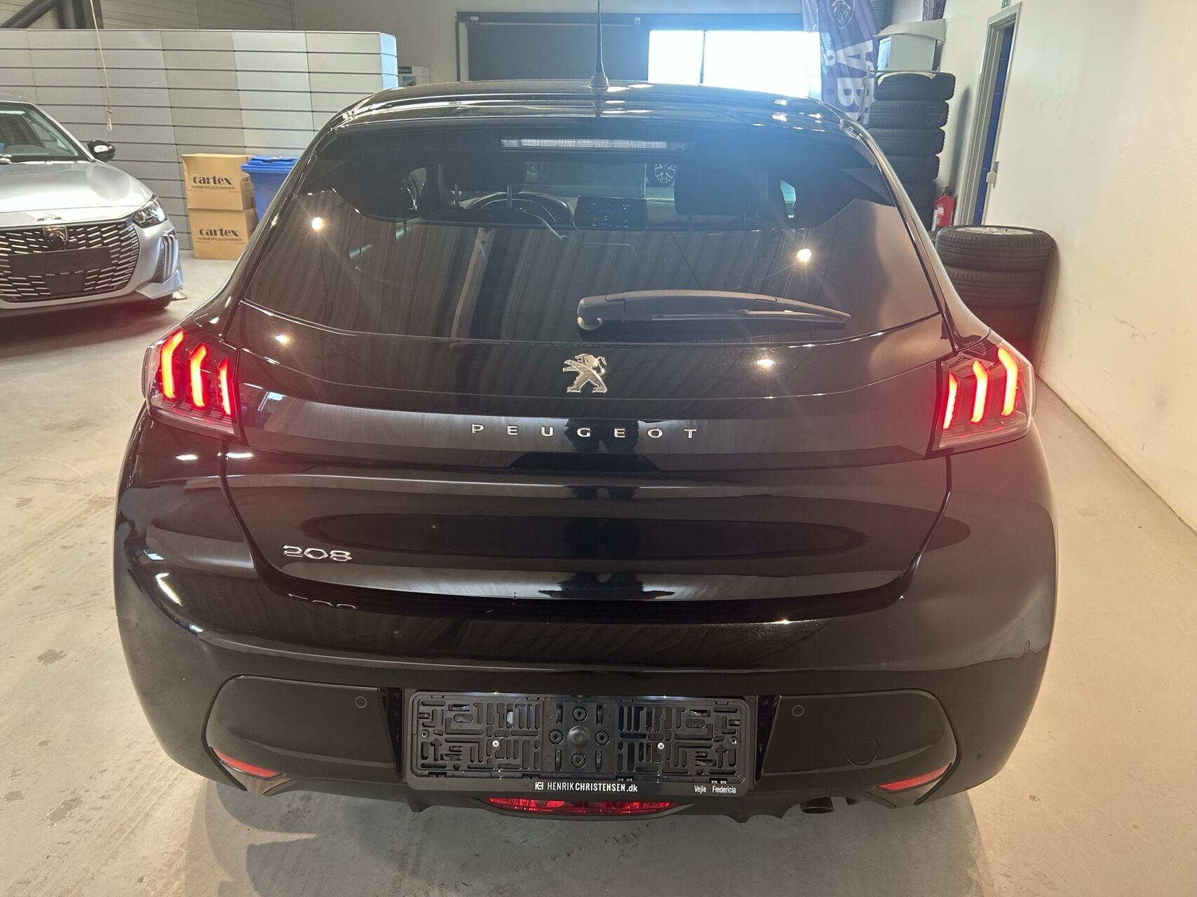 Sort Peugeot 208 fra 2022