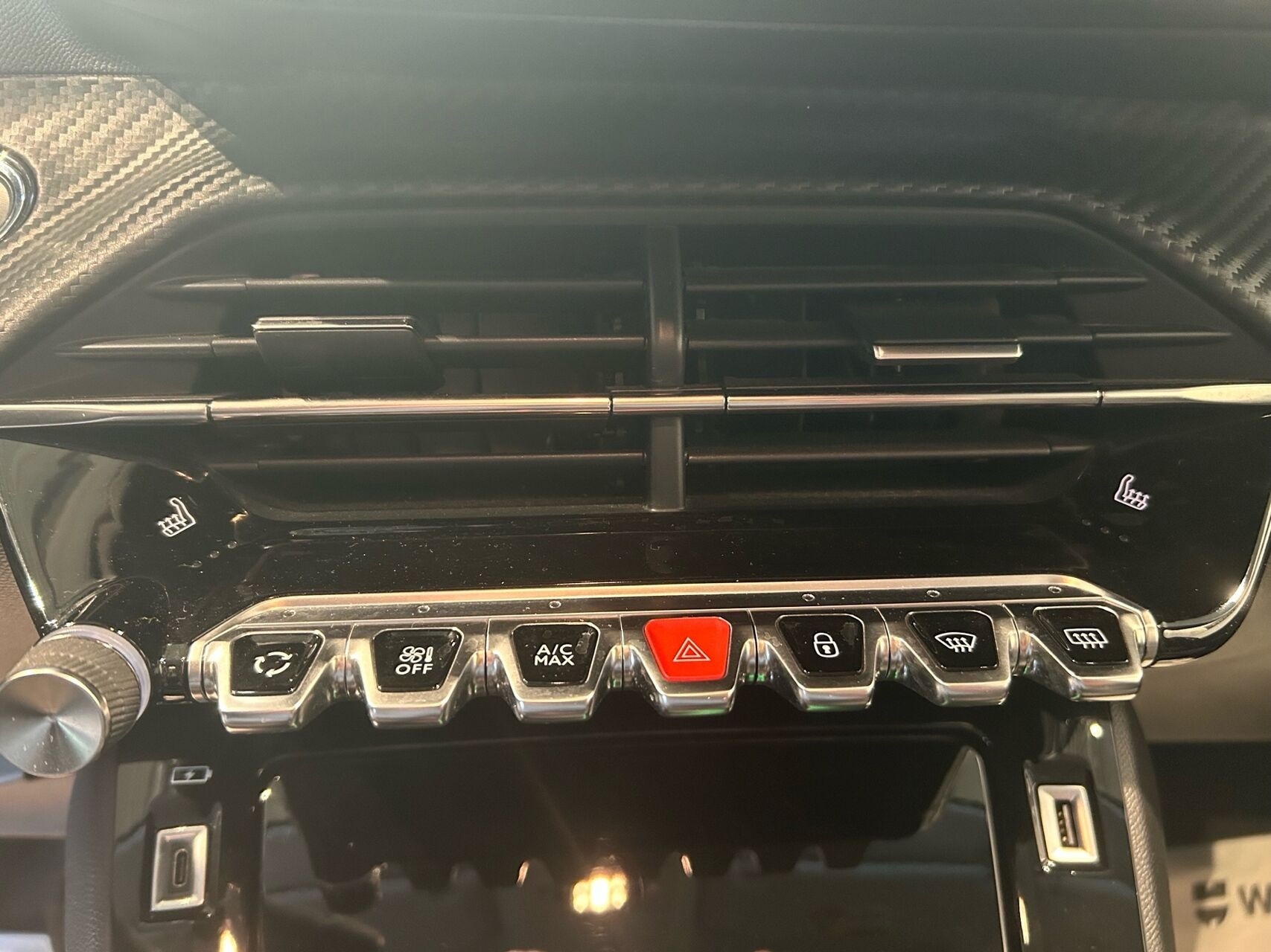 Sort Peugeot 208 fra 2022