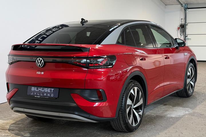 Rød VW ID.5 fra 2023