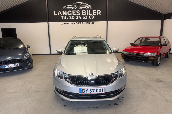 Sølv Skoda Octavia fra 2018