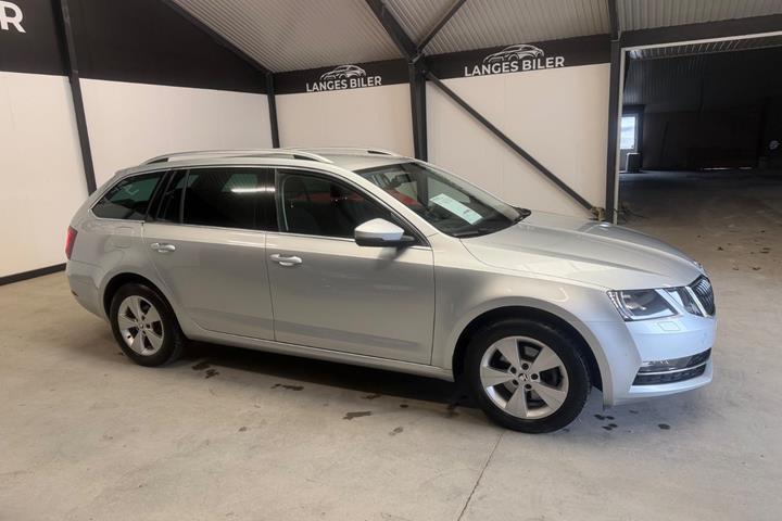 Sølv Skoda Octavia fra 2018