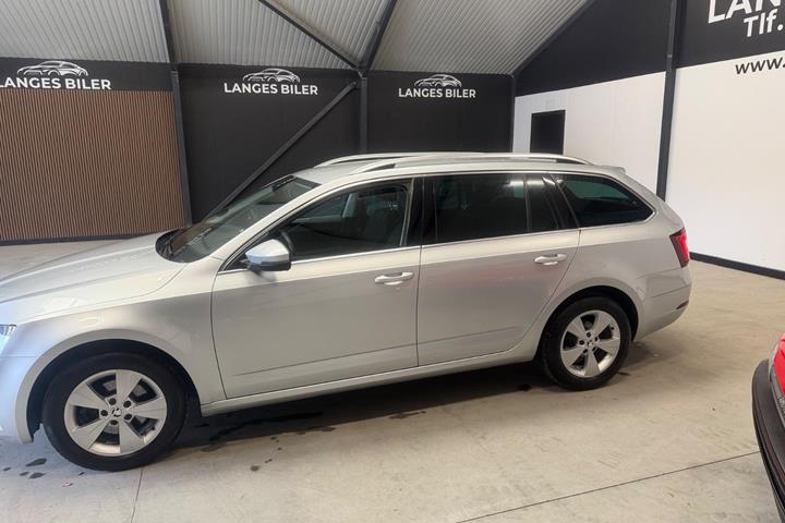 Sølv Skoda Octavia fra 2018
