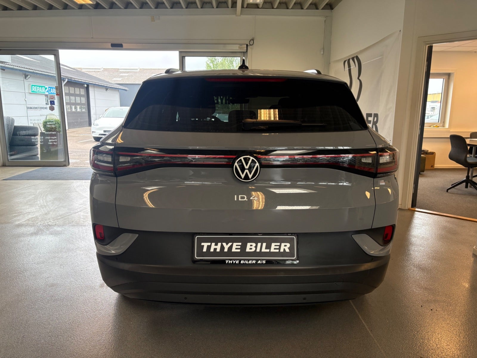 Grå VW ID.4 fra 2023