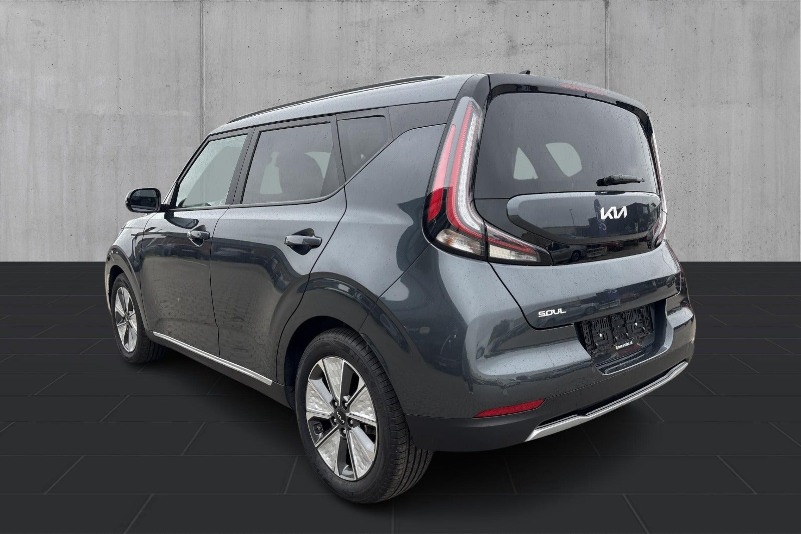 Grå Kia e-Soul fra 2023