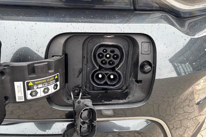 Grå Kia e-Soul fra 2023