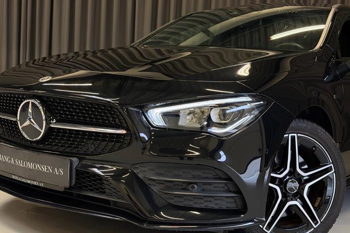 Sort Mercedes CLA250 e fra 2021