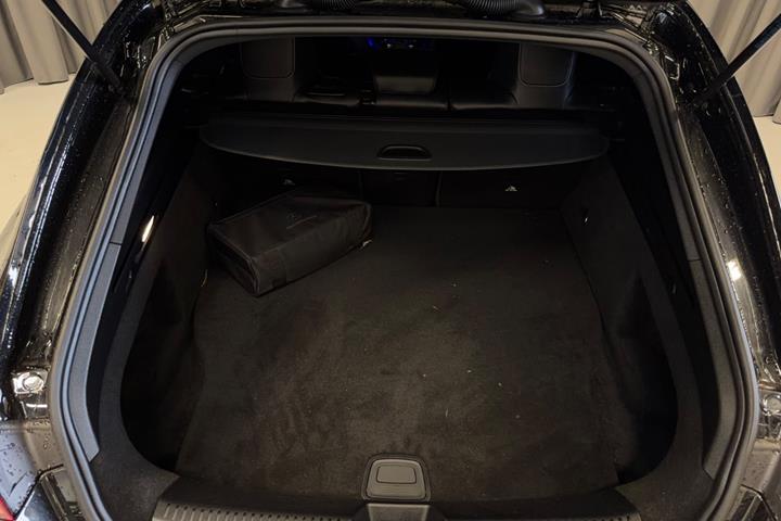 Sort Mercedes CLA250 e fra 2021