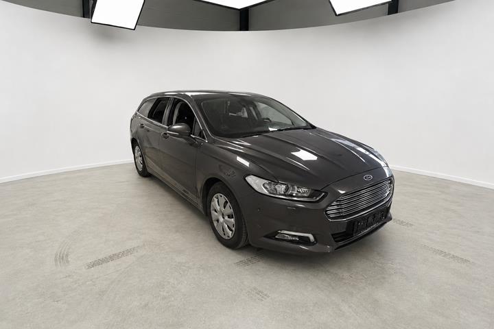 Grå Ford Mondeo fra 2016