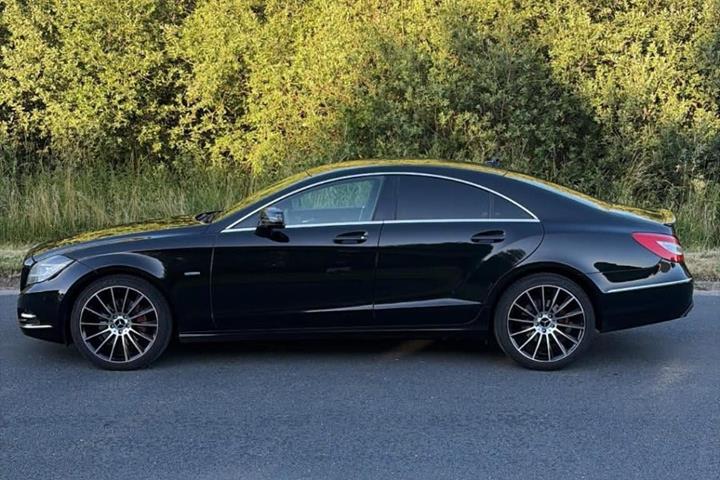 Sort Mercedes CLS350 fra 2011