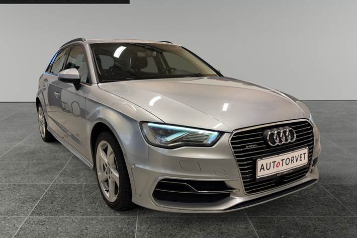 Sølv Audi A3 fra 2016