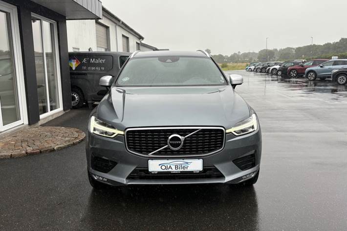 Grå Volvo XC60 fra 2019