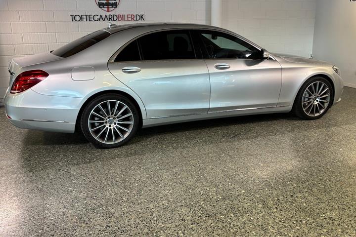 Sølv Mercedes S350 d fra 2016