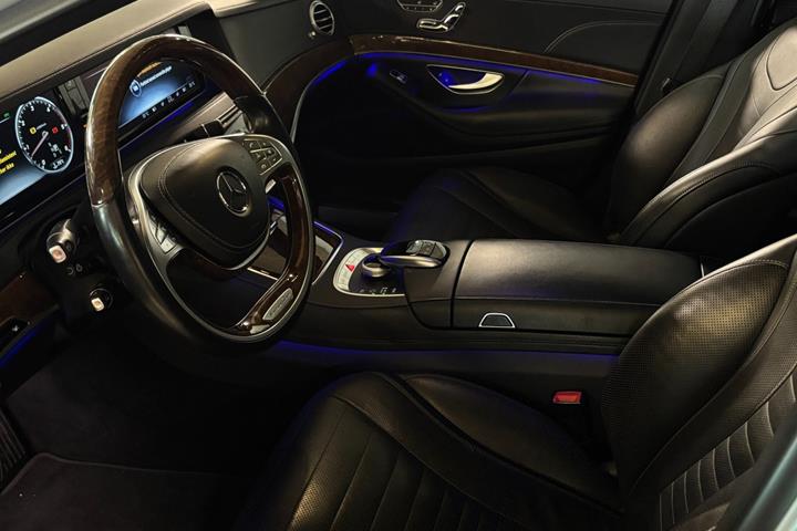 Sølv Mercedes S350 d fra 2016