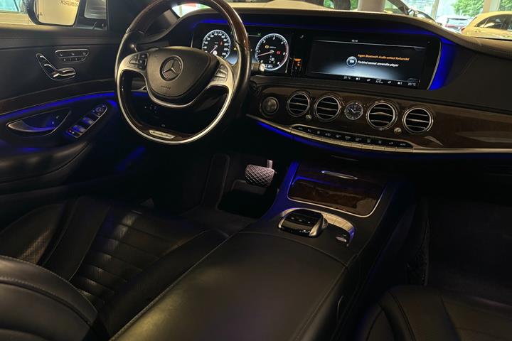 Sølv Mercedes S350 d fra 2016