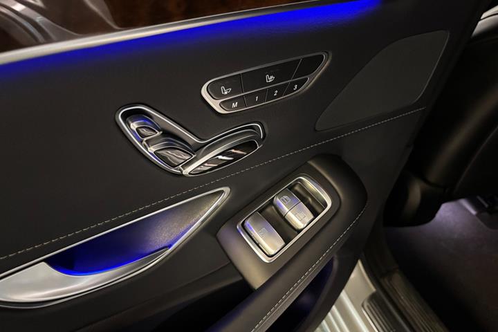 Sølv Mercedes S350 d fra 2016