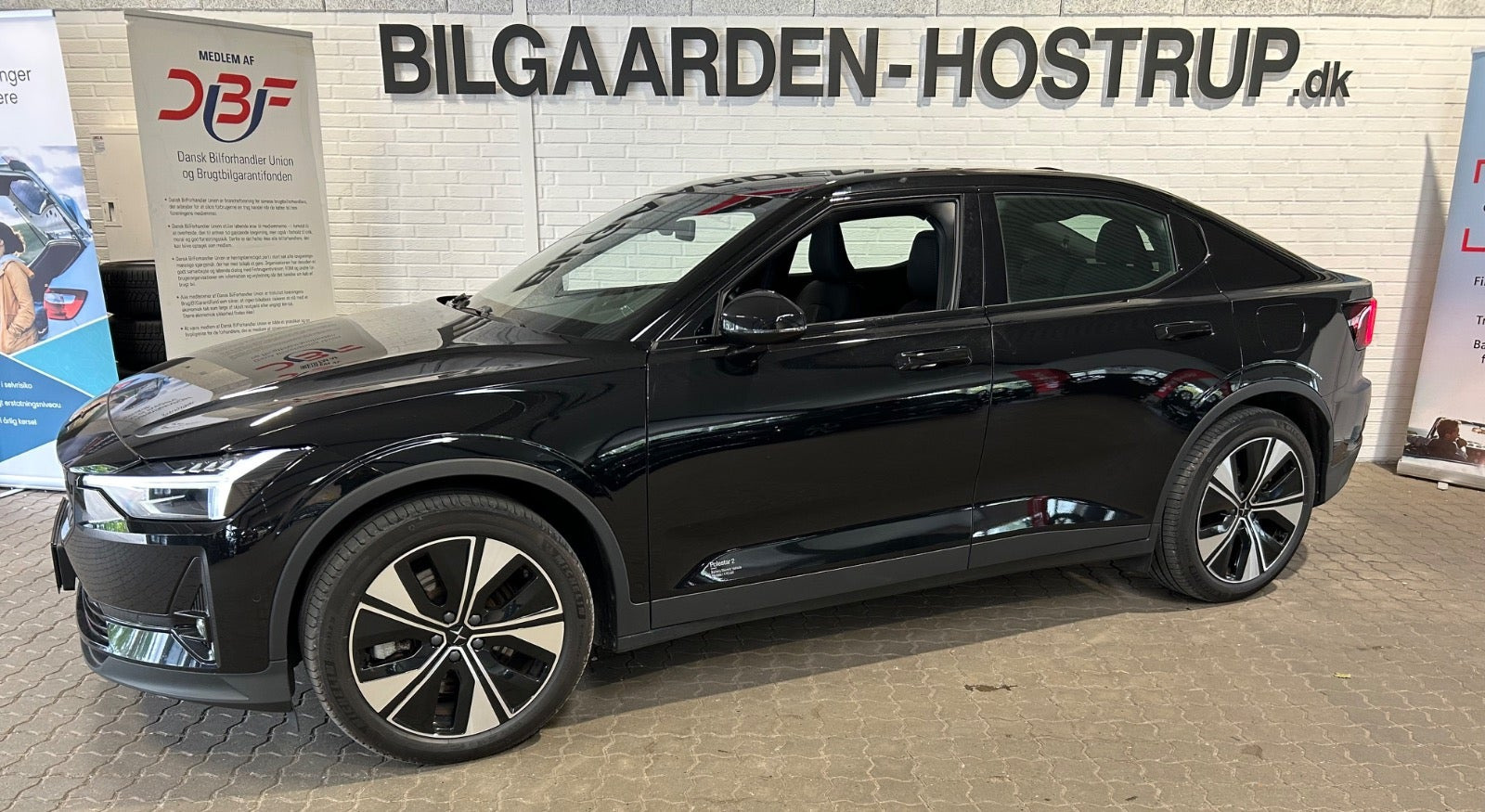 Sort Polestar 2 fra 2023