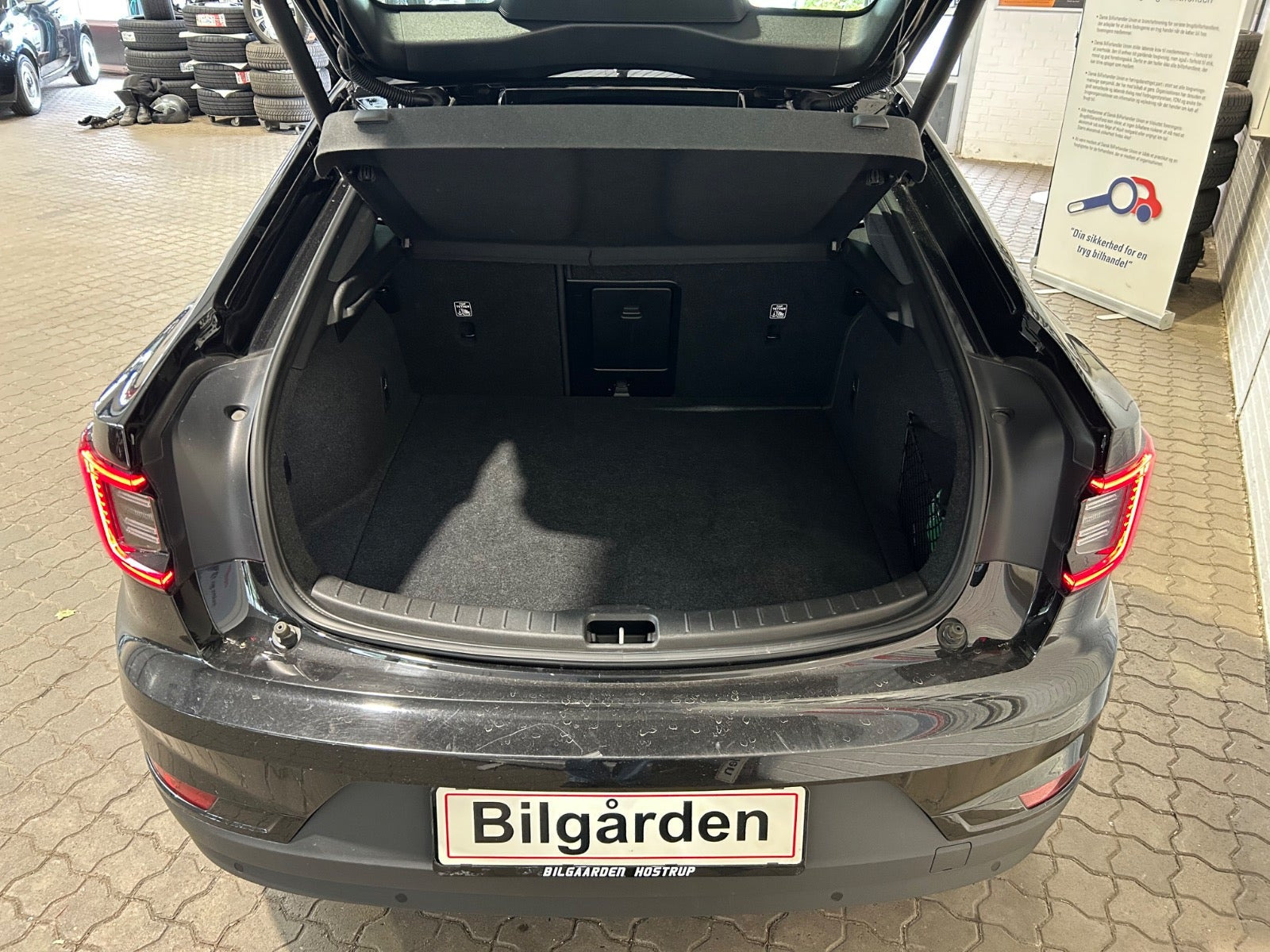 Sort Polestar 2 fra 2023