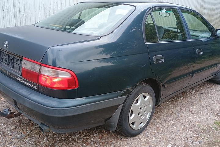 undefined Toyota Carina fra 1995