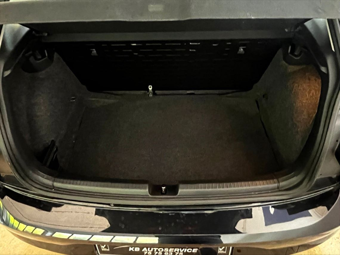 Sort VW Polo fra 2019