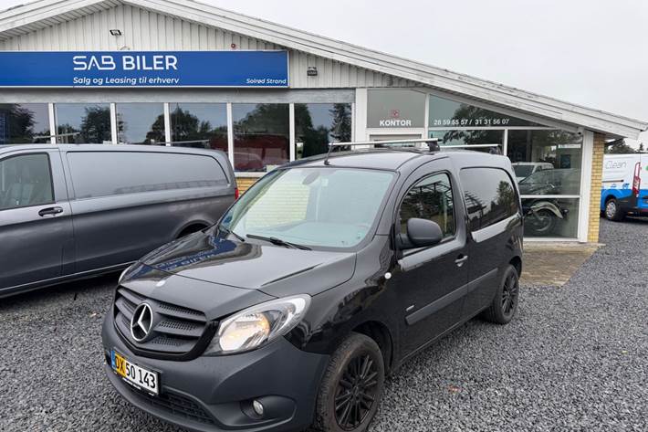 Hvid Mercedes Citan 109 fra 2016
