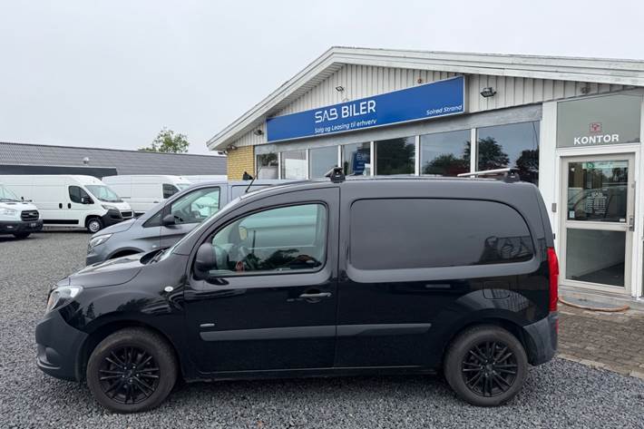 Hvid Mercedes Citan 109 fra 2016