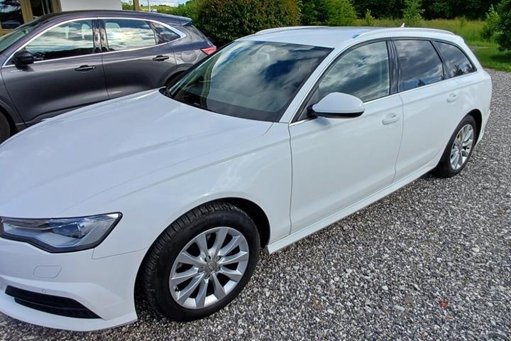 undefined Audi A6 fra 2017 set udefra