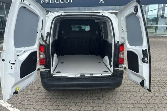 Hvid Citroën Berlingo fra 2021