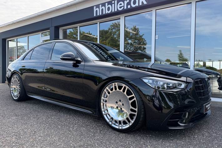 Sort Mercedes S580 e fra 2022