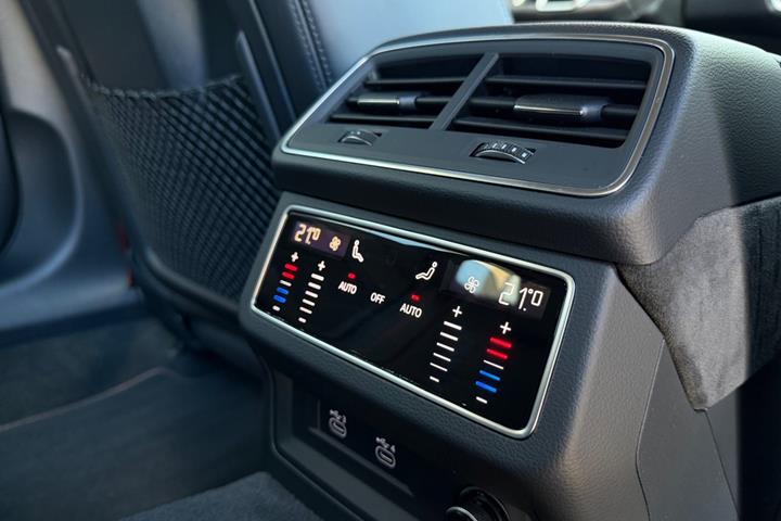 Sort Audi RS6 fra 2021