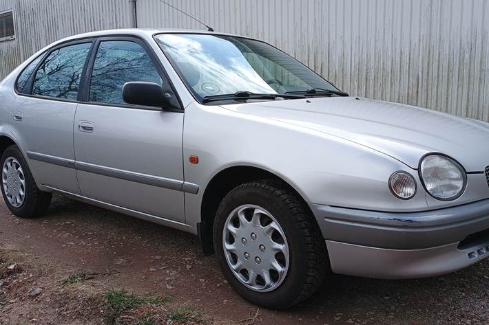 undefined Toyota Corolla fra 1999