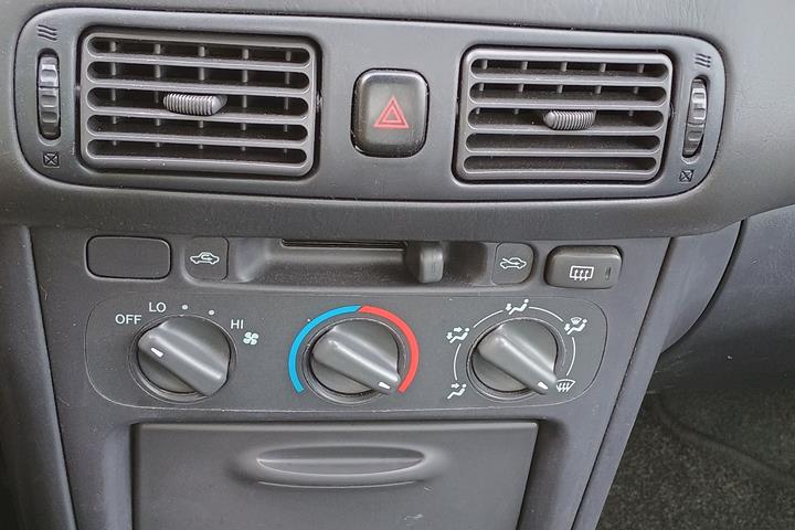 undefined Toyota Corolla fra 1999