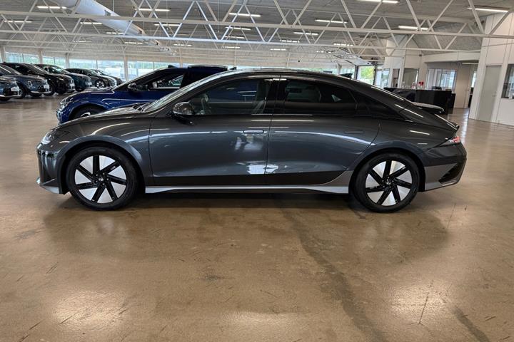 Grå Hyundai Ioniq 6 fra 2024