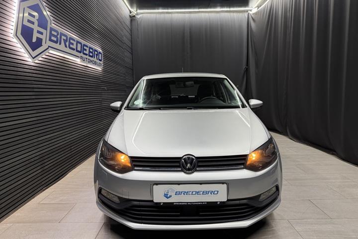 Sølv VW Polo fra 2016