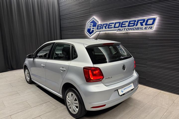 Sølv VW Polo fra 2016