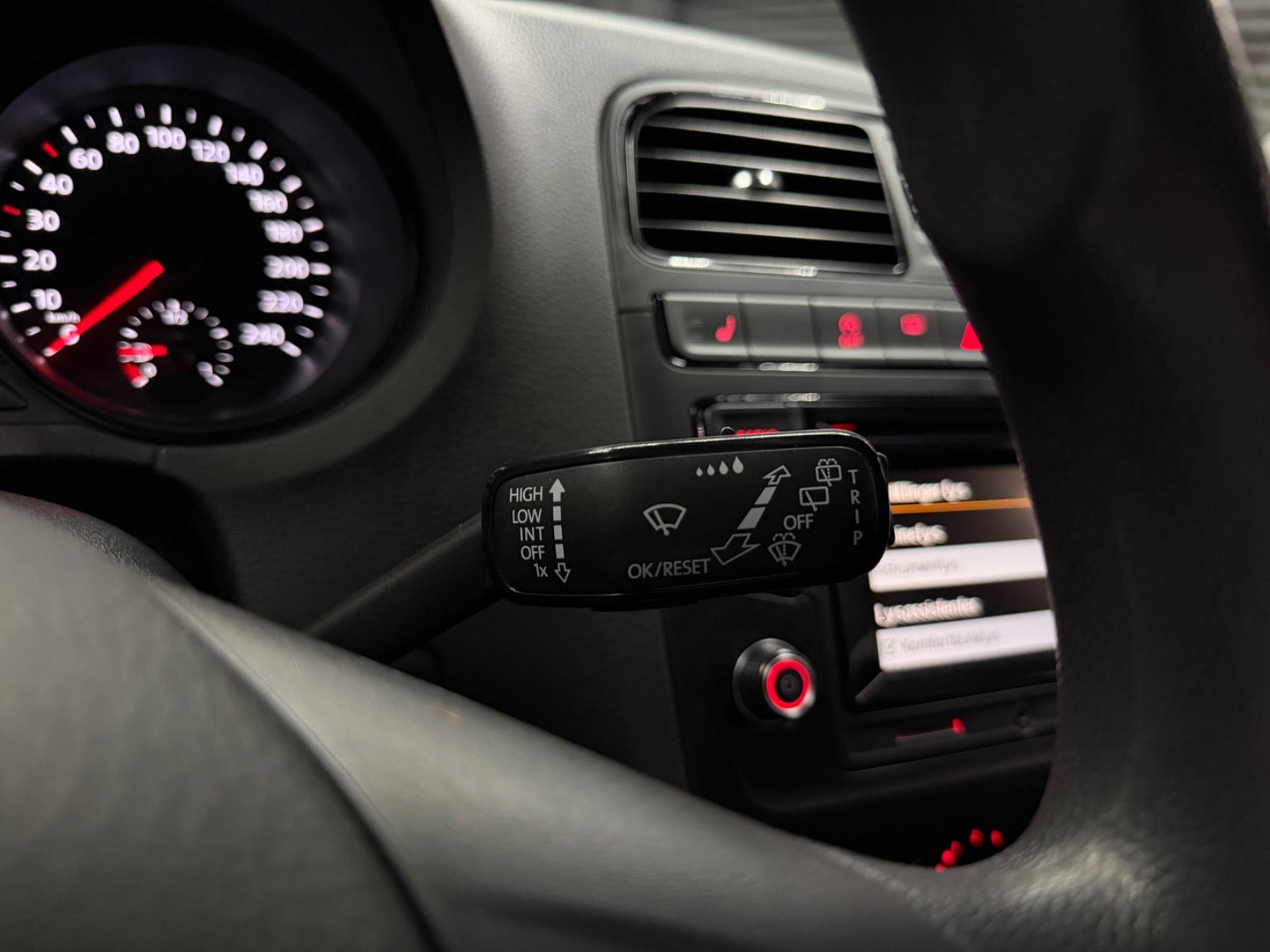 Sølv VW Polo fra 2016