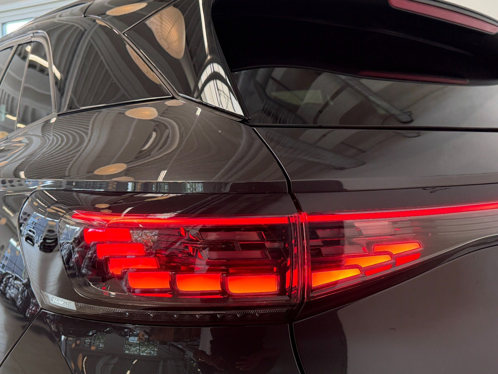 Grå VW ID.4 fra 2023