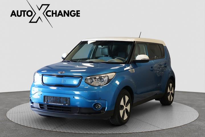 Blå Kia Soul fra 2018 set udefra