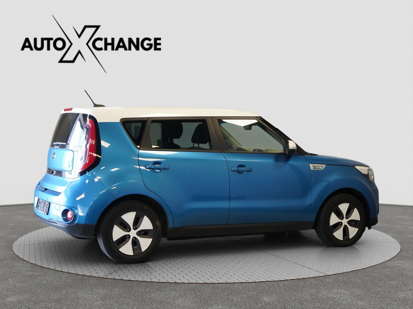 Blå Kia Soul fra 2018 set udefra