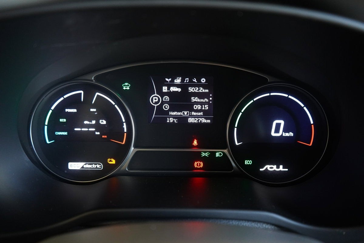 Blå Kia Soul fra 2018 set indefra