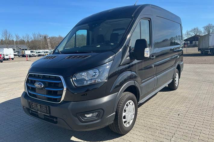 Sort Ford E-Transit 390 L2 Van fra 2022