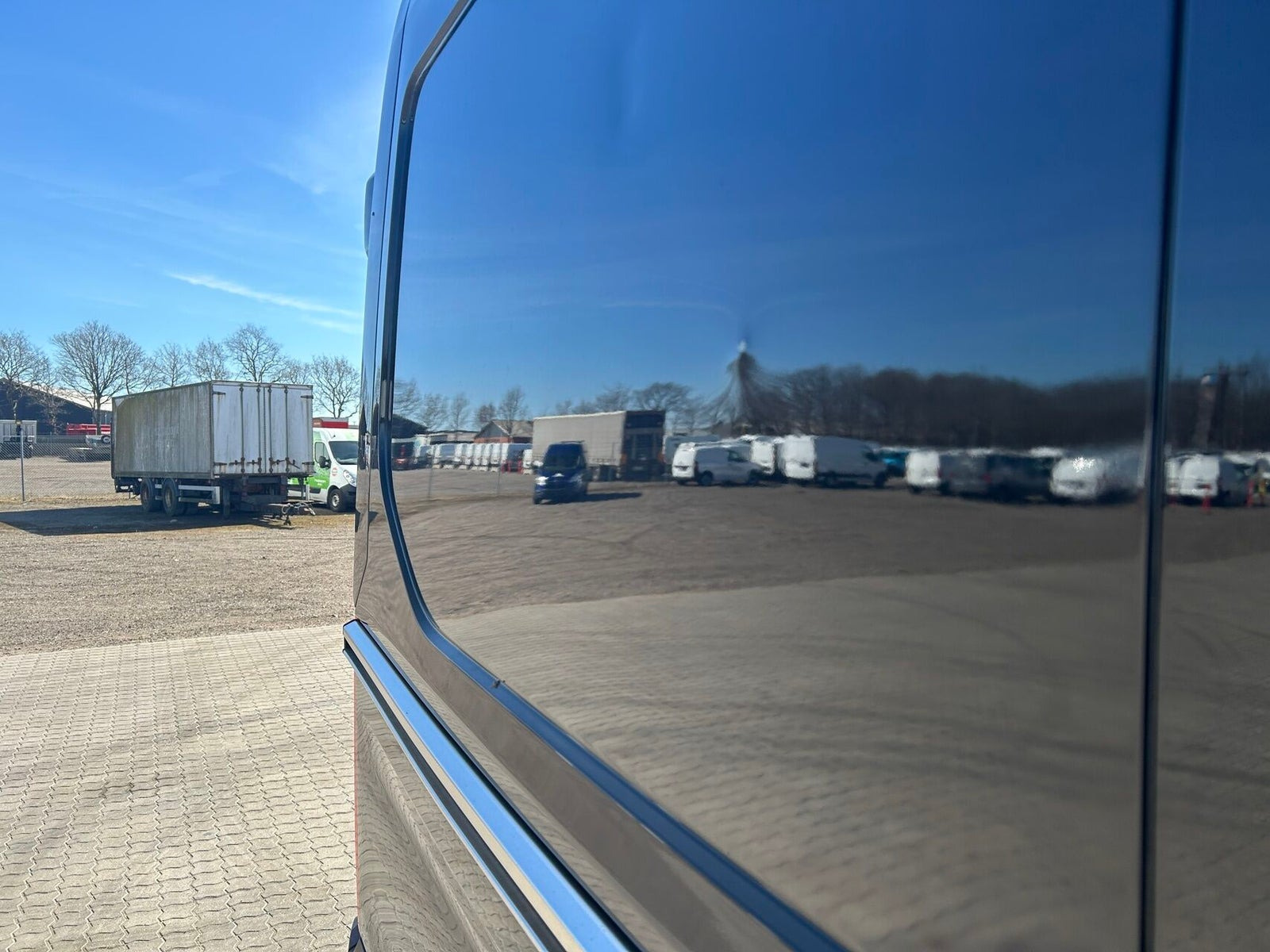 Sort Ford E-Transit 390 L2 Van fra 2022
