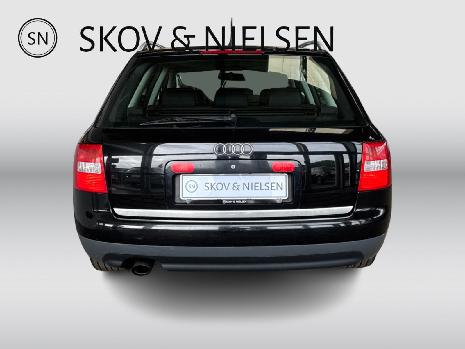 Sort Audi A6 fra 2004