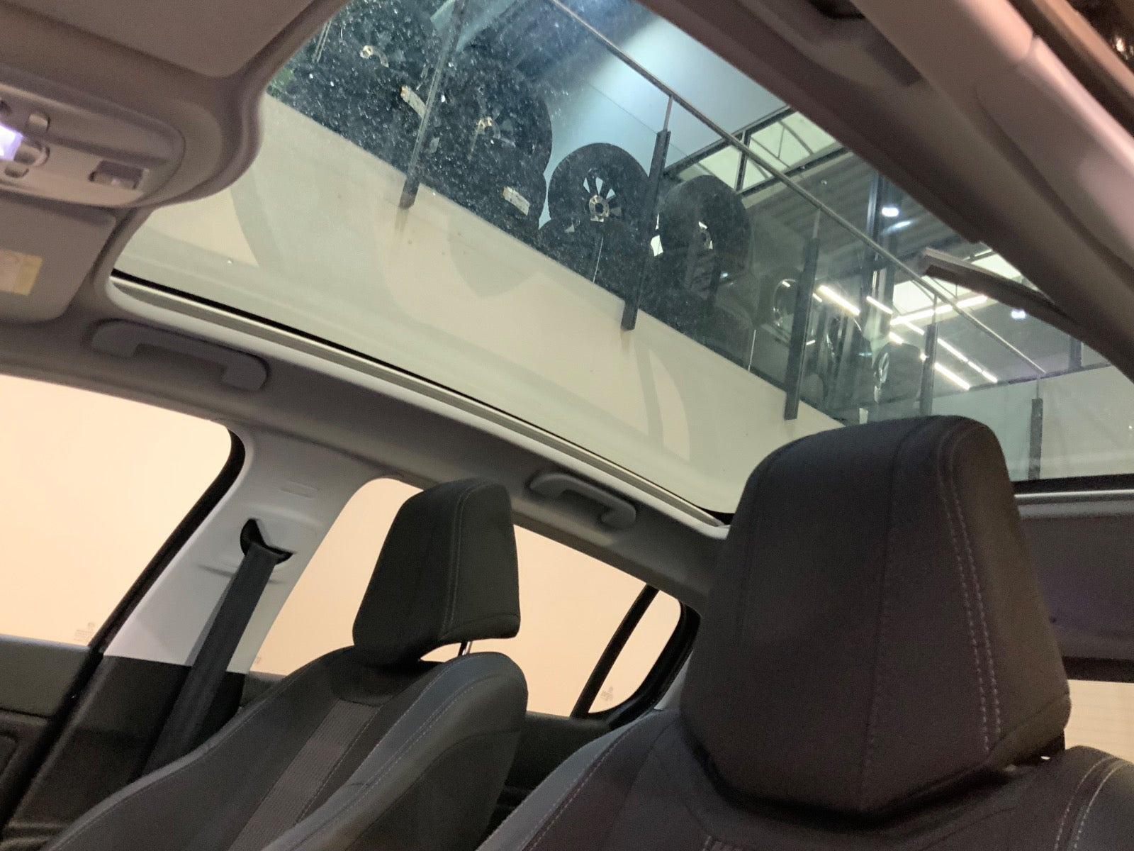 Sort Peugeot 308 fra 2018