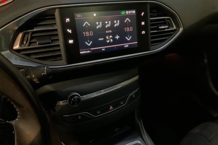 Sort Peugeot 308 fra 2018